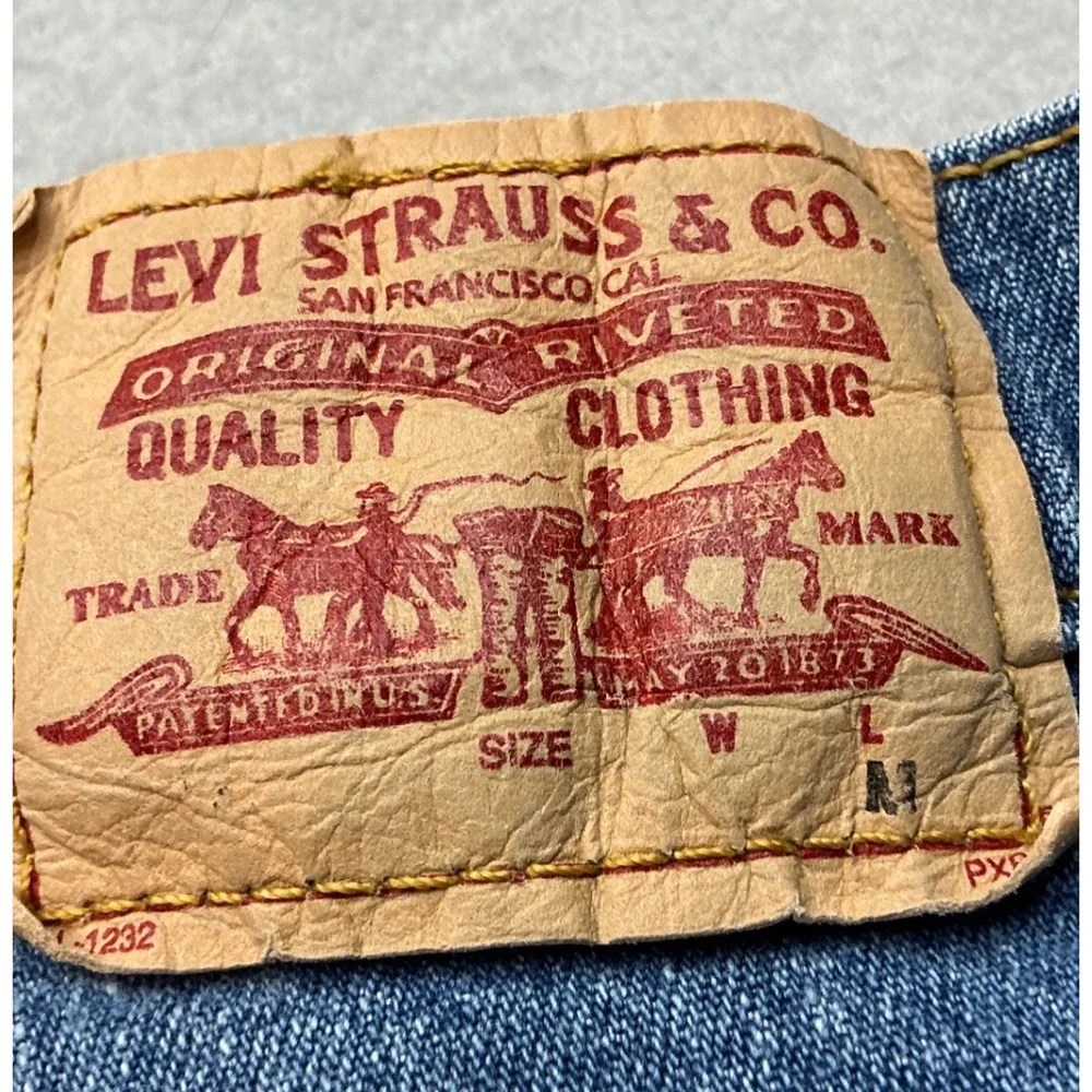 Levi's Straight Leg Jeans Medium Wash Blue‎ Denim Mens Size 34x31 Casual